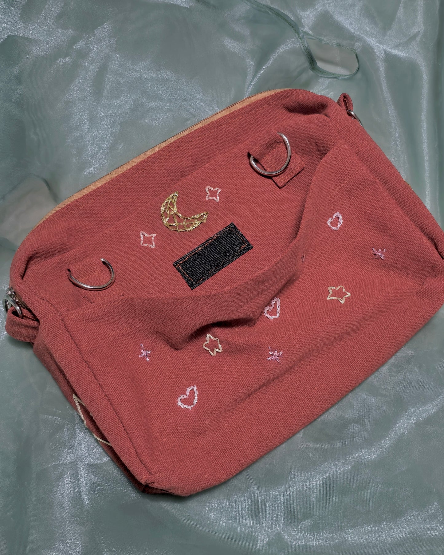 Moonphase Bag: A Light Traveler's Pouch