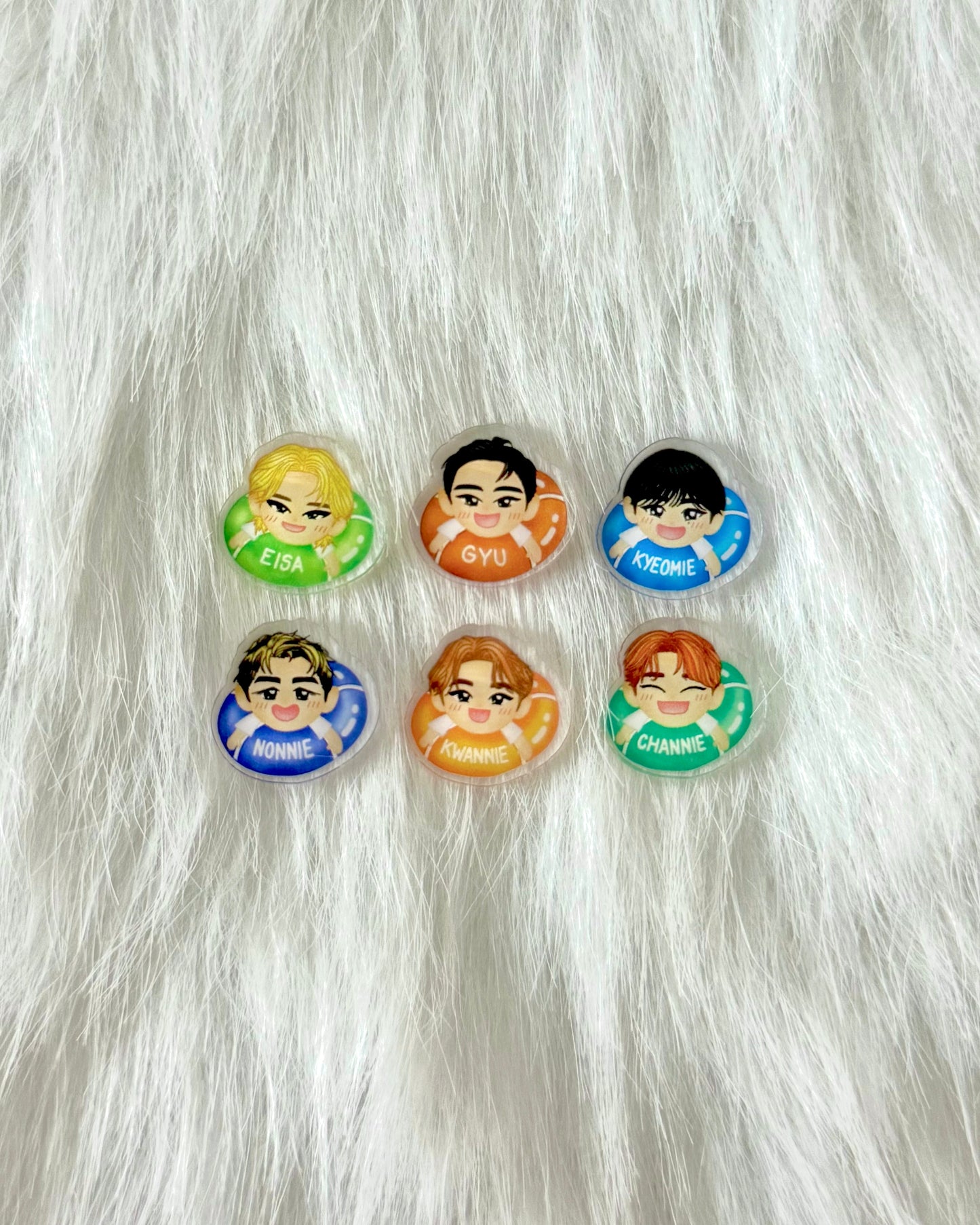 [PRE-ORDER] SEVENTEEN x Nana Beach acrylic magnetic shaker + Salbabida Sebongs charms
